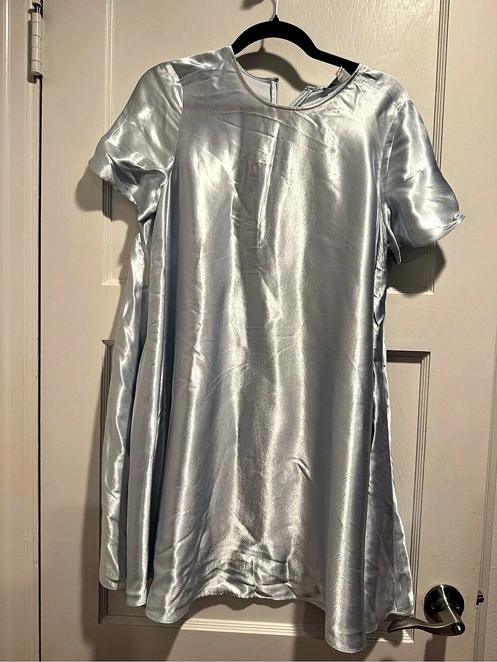 BR Metallic Aurelia 
Mini Dress in Silver Size XS Like New